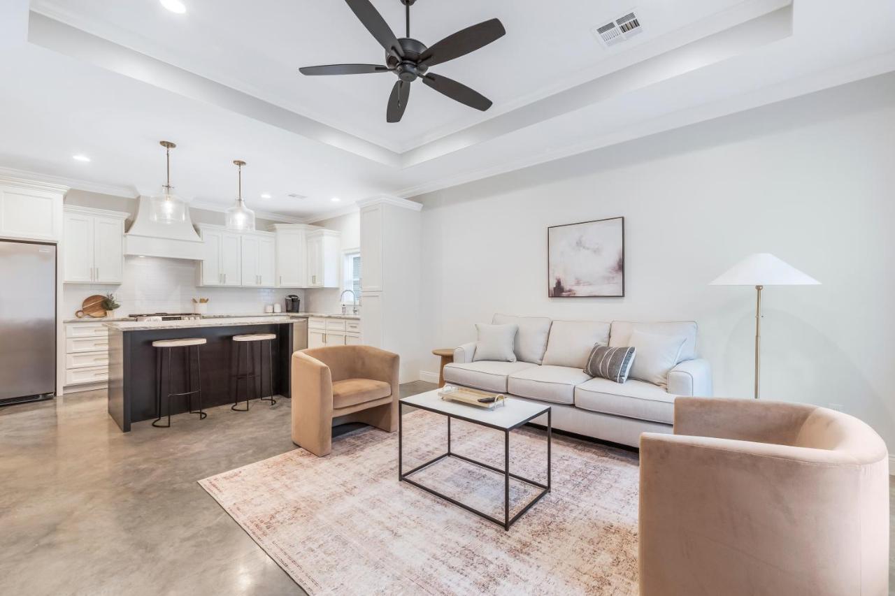 Charming Cottage Built In 2019 Lafayette Exterior photo