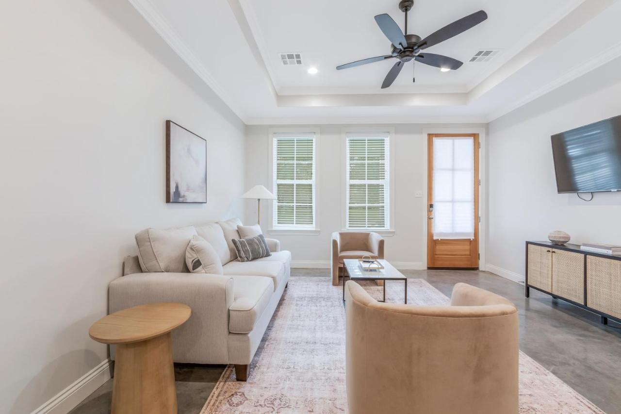 Charming Cottage Built In 2019 Lafayette Exterior photo