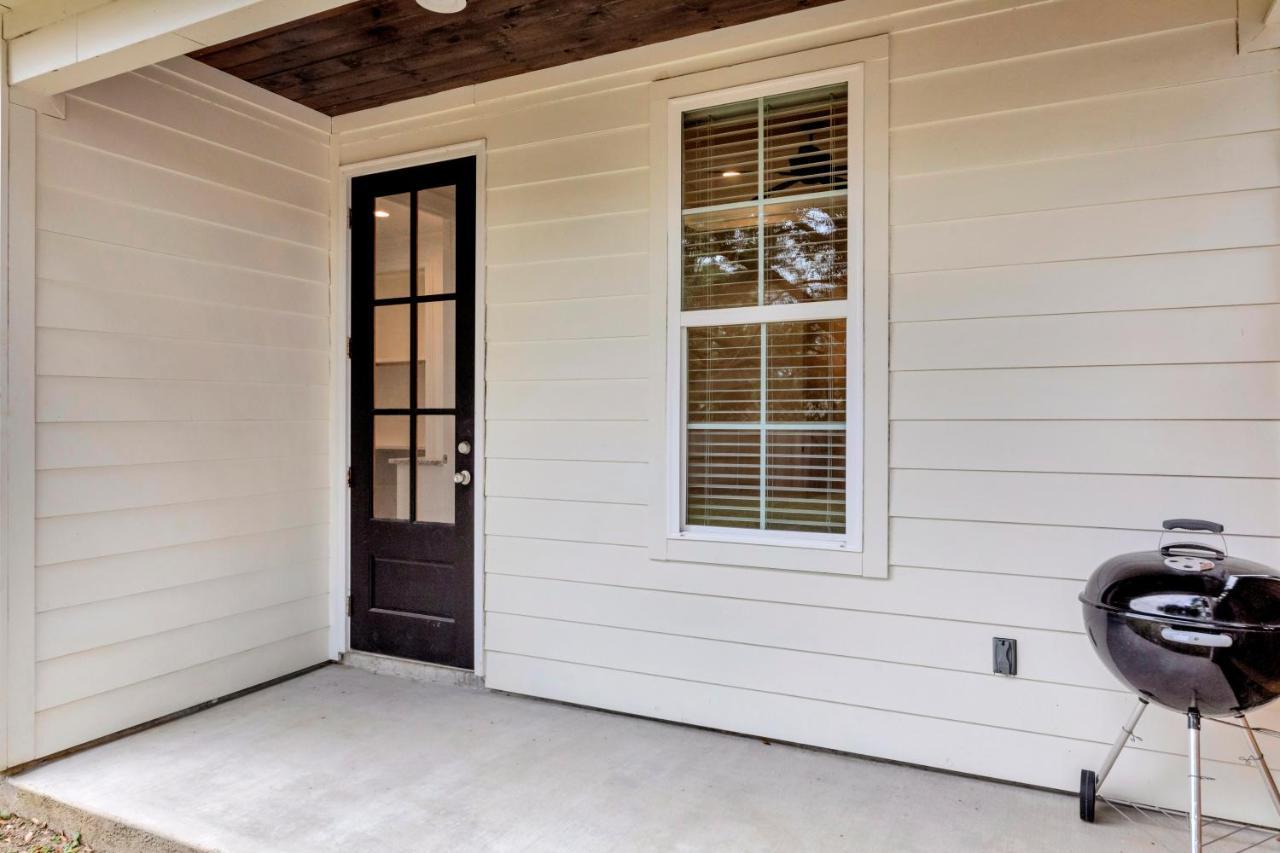Charming Cottage Built In 2019 Lafayette Exterior photo